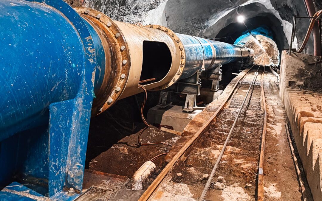 Helikopterlogistik für präzise Bauarbeiten