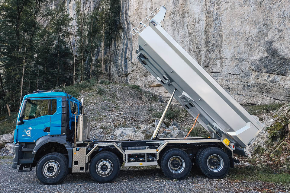 MAN TGS 35.520 8 × 4 BB