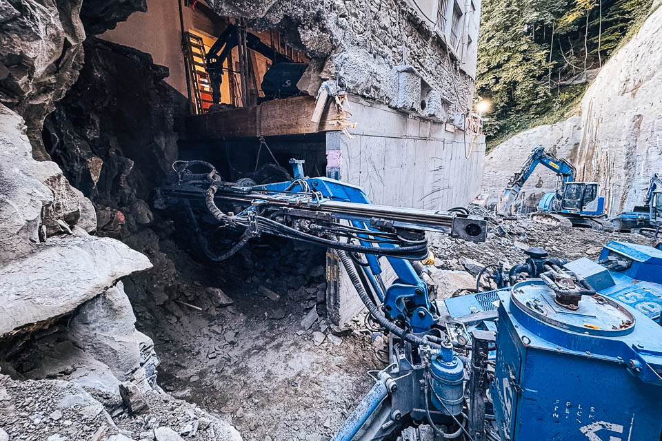 Bohrarbeiten im Gebäudeinnern