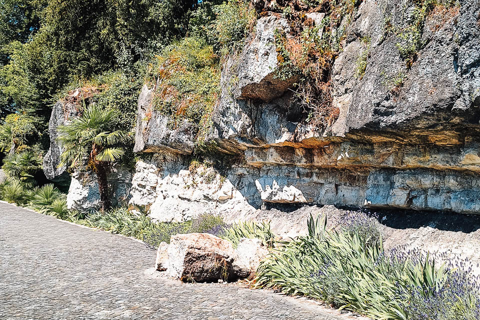 Steinabbruch (vorher)