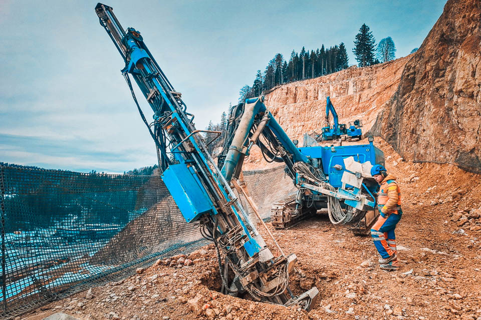 Bohren von Pfahl- und Zugankern